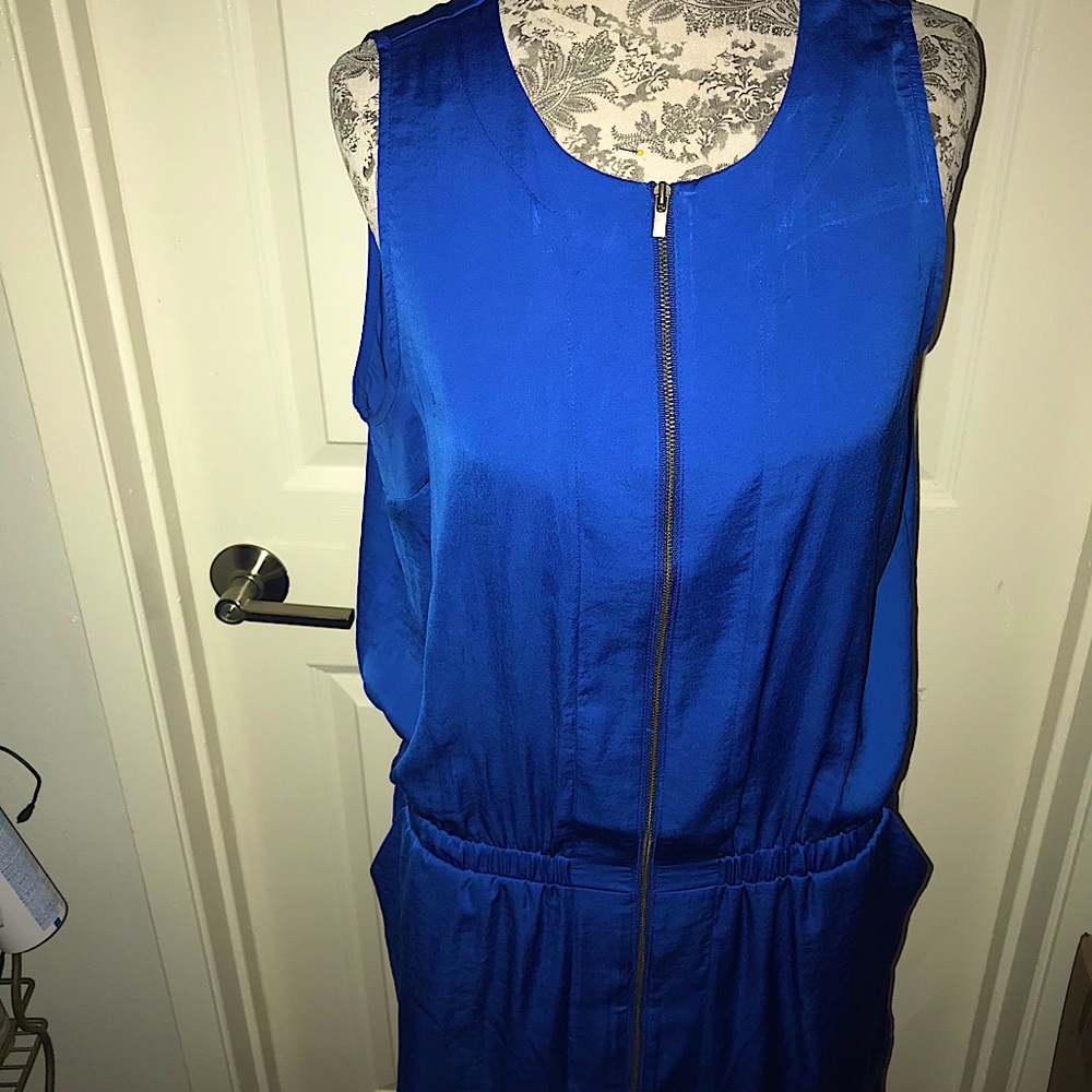 Sleeveless zip up dress